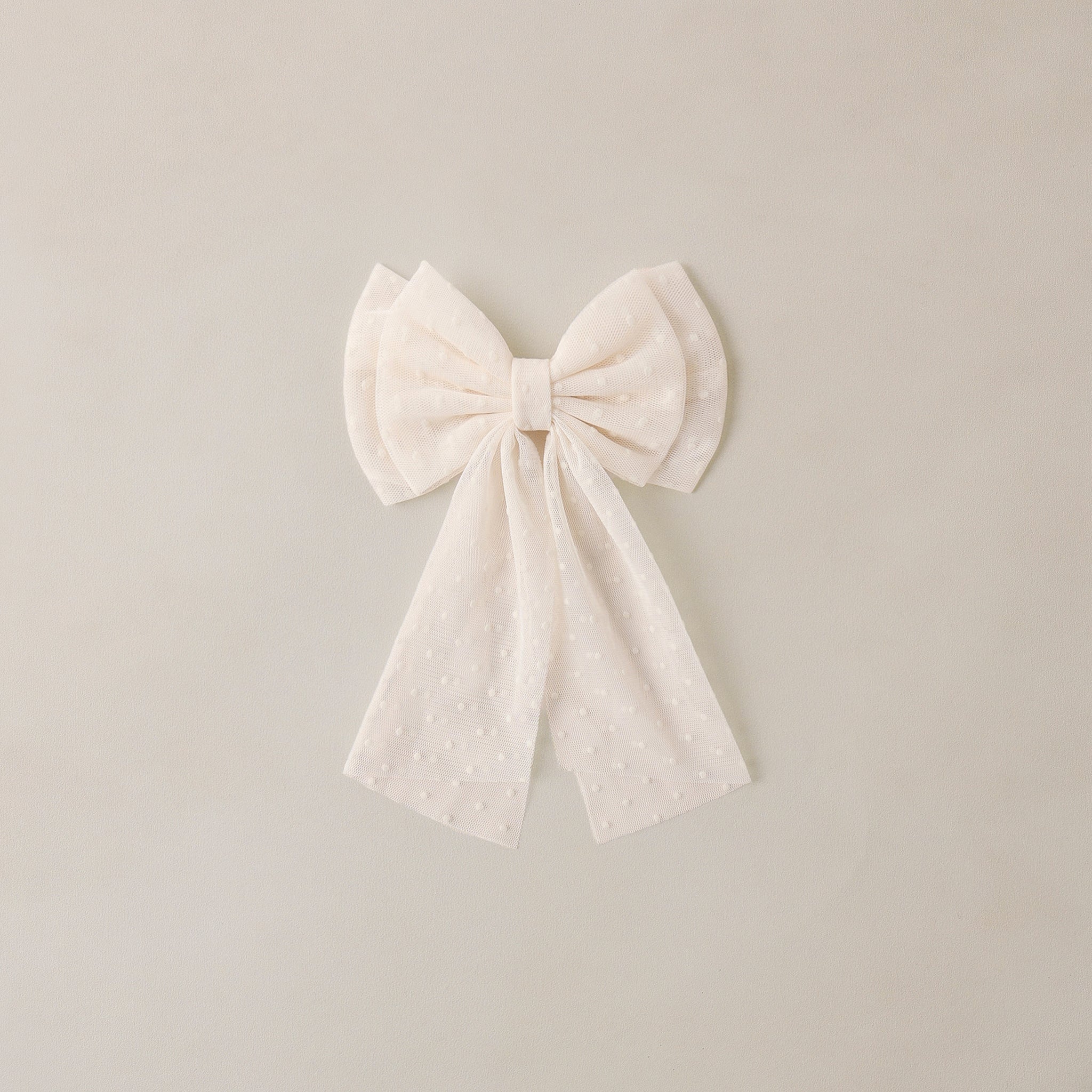 Alice Bow | Ivory