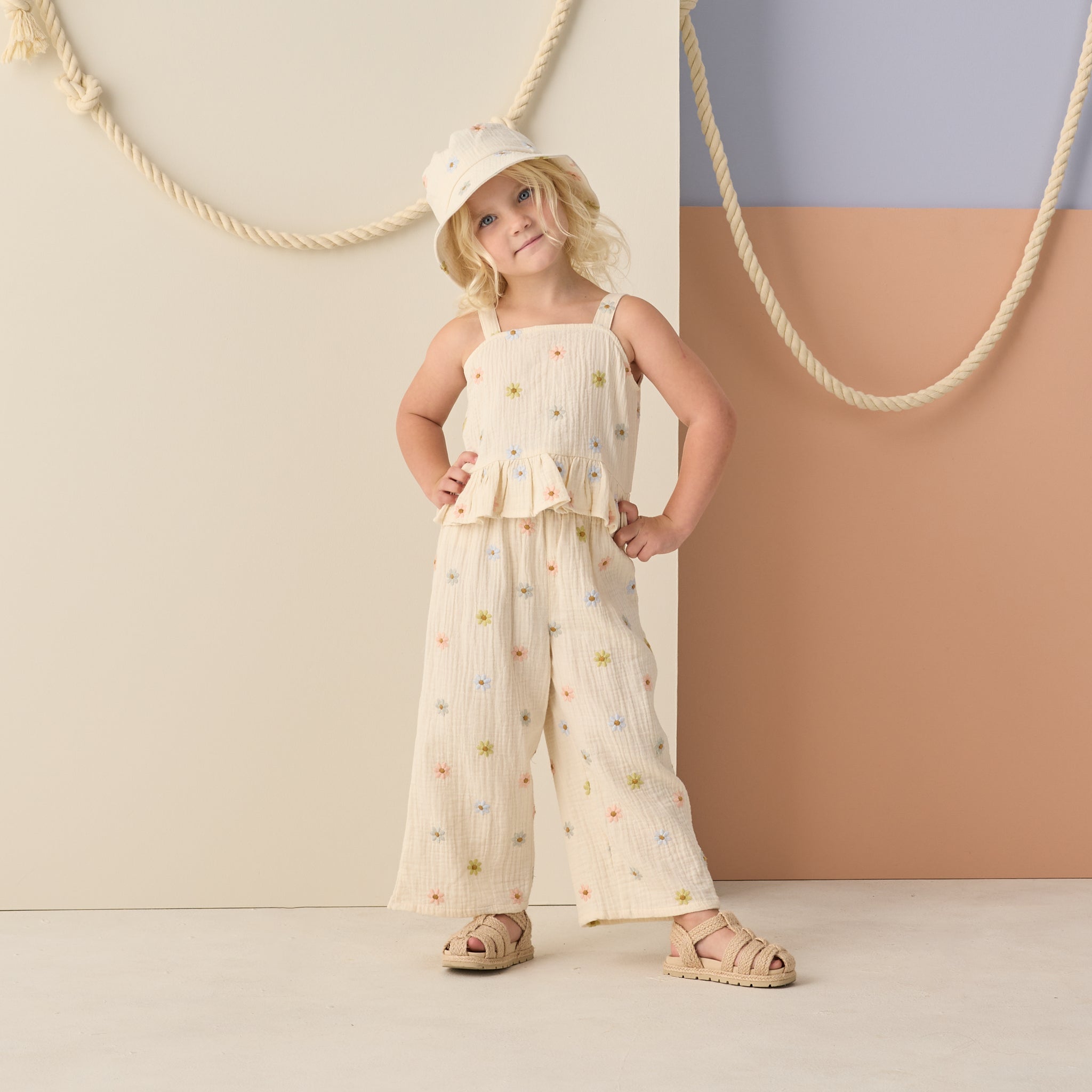 Kayli Set | Embroidered Daisies