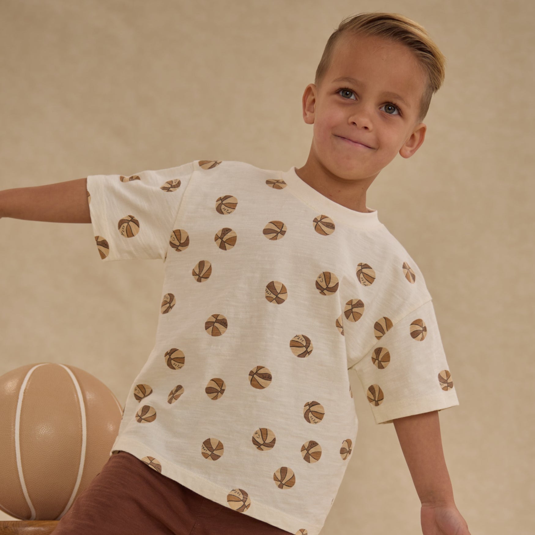 Relaxed Tee || Basketball