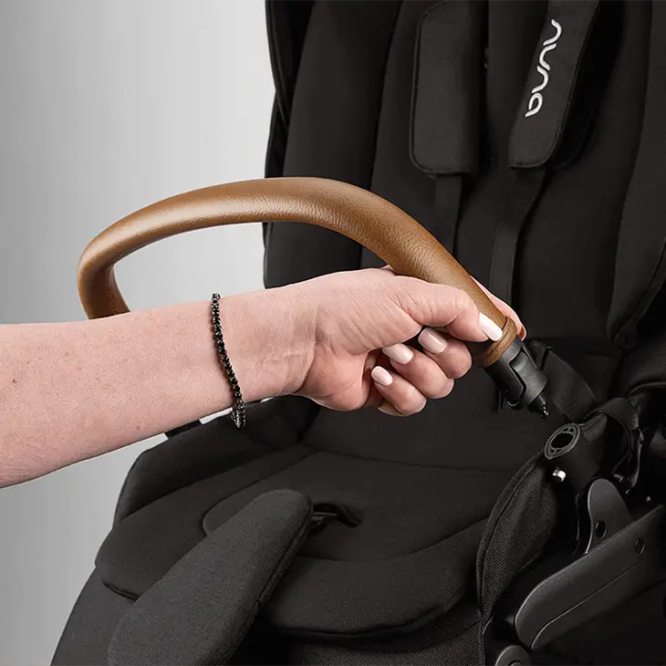 Pipa urbn + SWIV Travel System