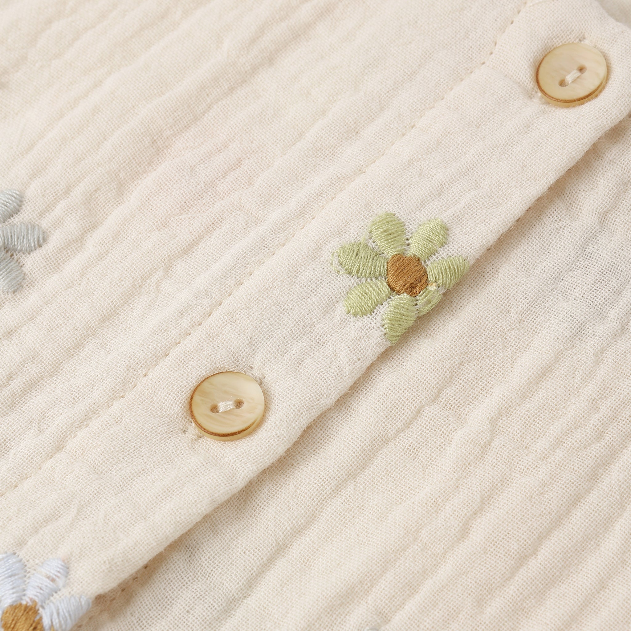 Kayli Set | Embroidered Daisies