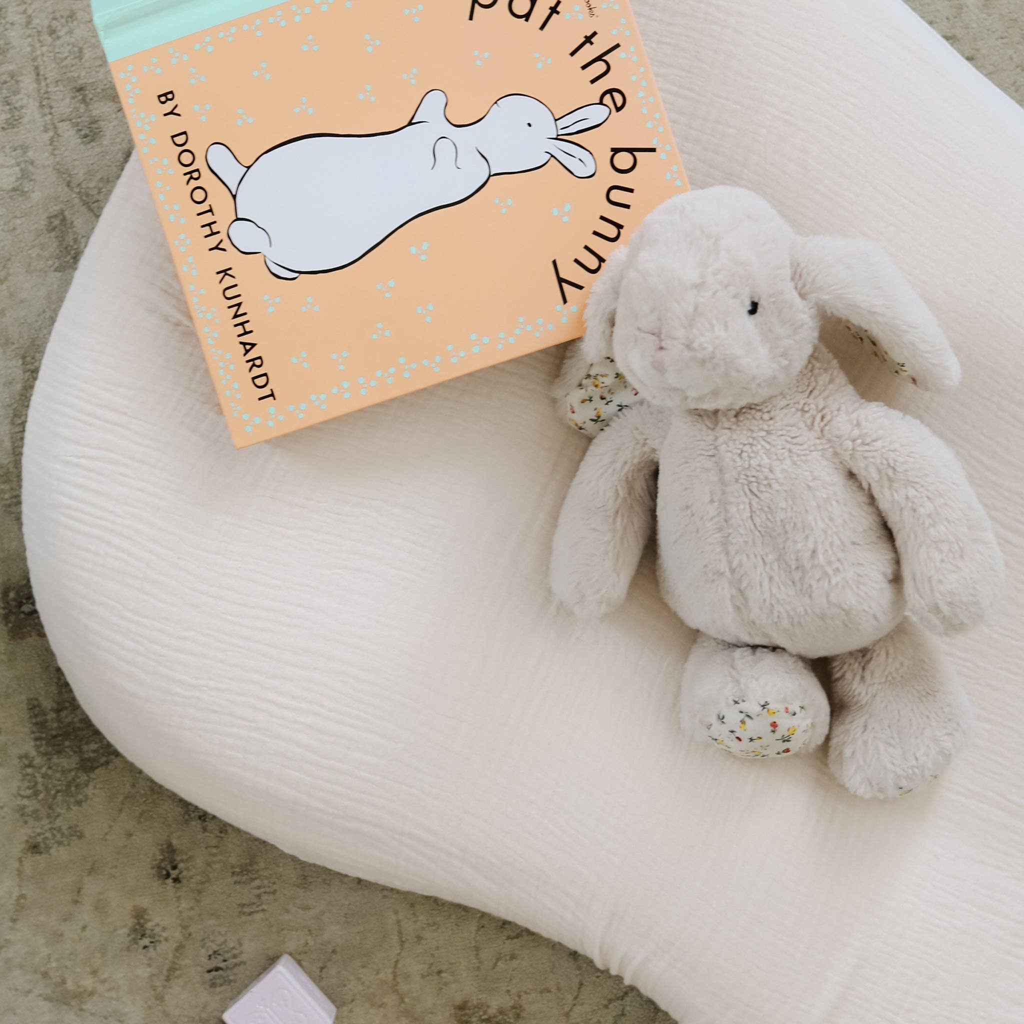 Snuggle Me Lounger Curve Muslin Cover